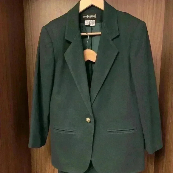 Jackets & Blazers - Classic Vintage  two piece blazer and skirt. Spring/ Fall season start